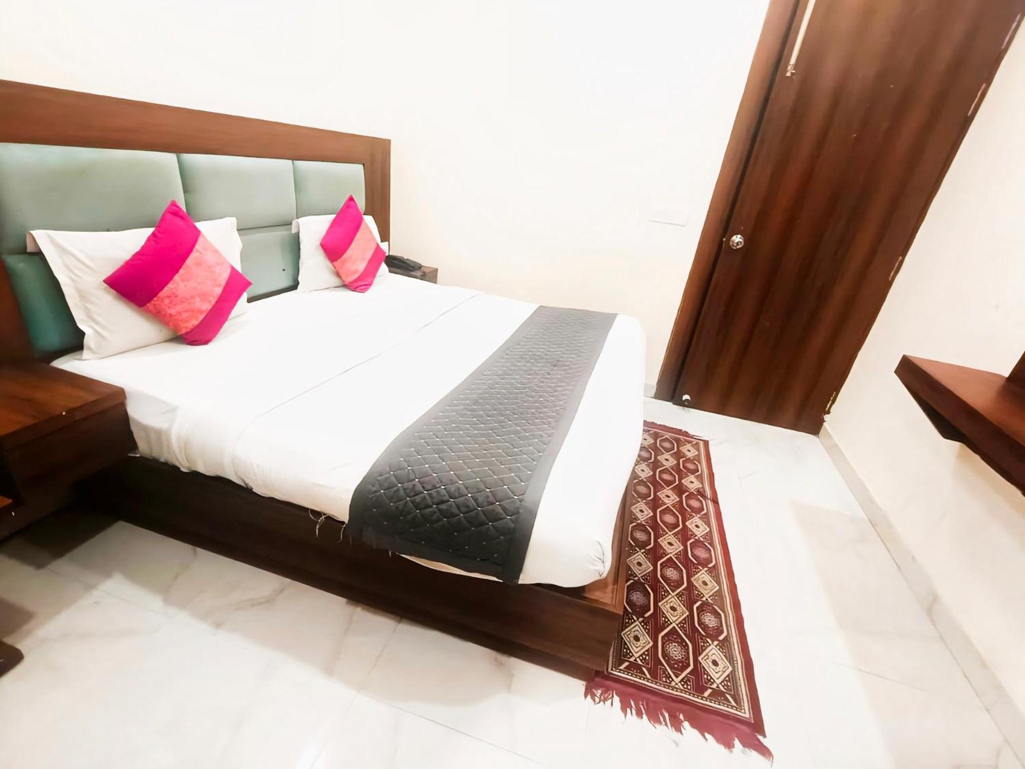 Hotel Shiva International Near By Igi Airport Nové Dillí Exteriér fotografie