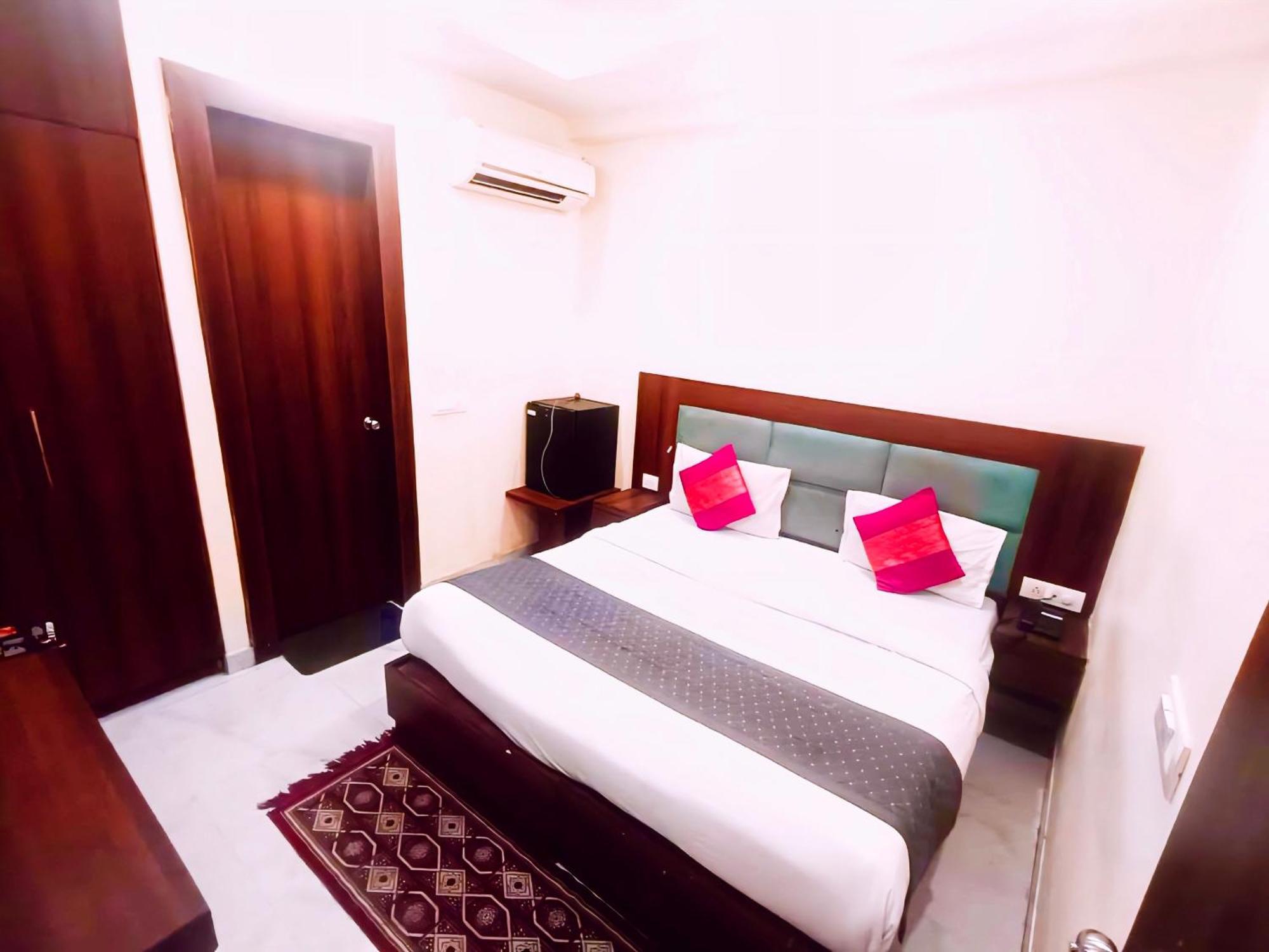 Hotel Shiva International Near By Igi Airport Nové Dillí Exteriér fotografie