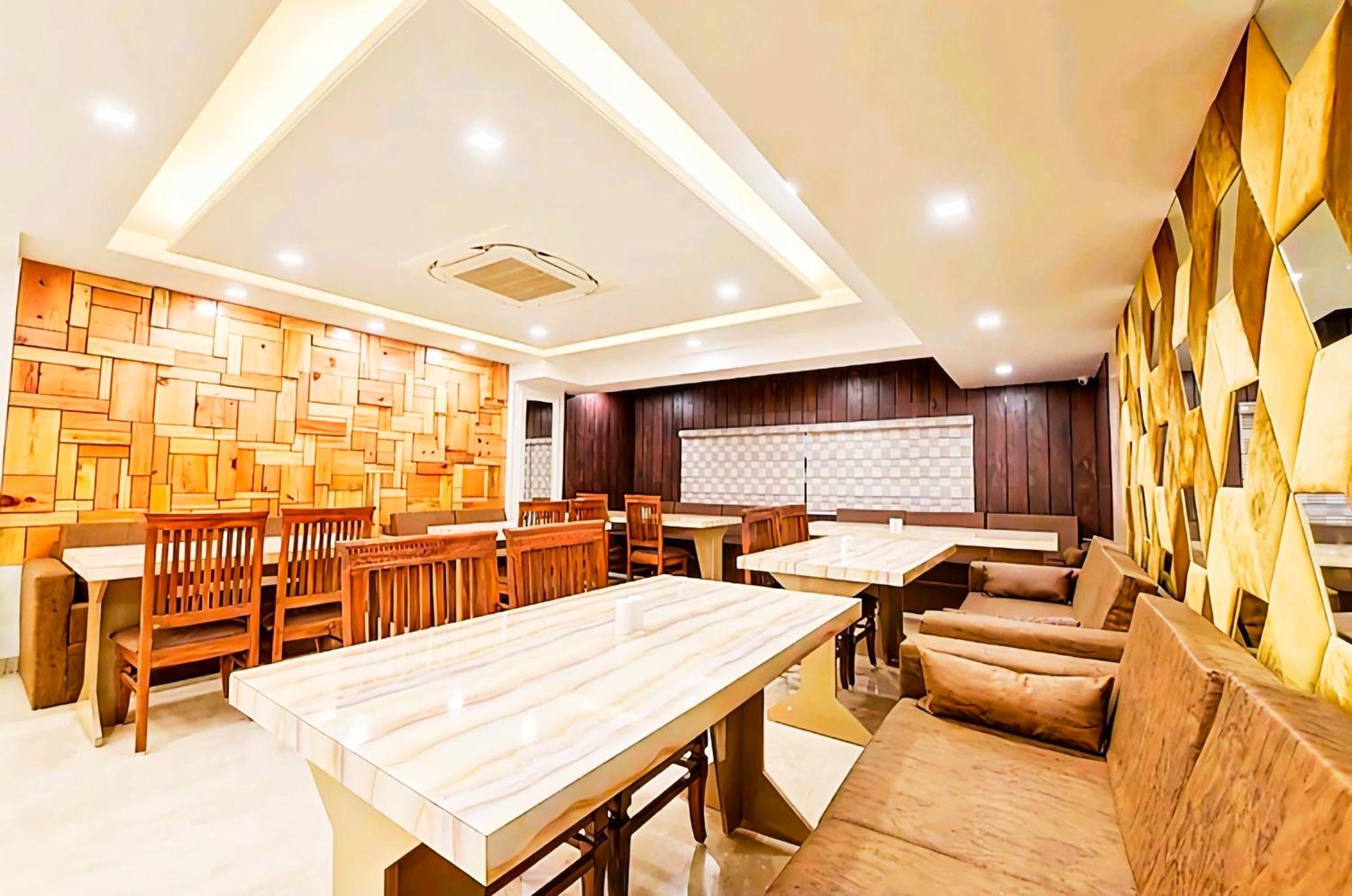 Hotel Shiva International Near By Igi Airport Nové Dillí Exteriér fotografie
